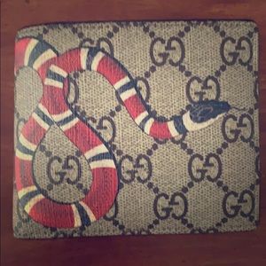 Gucci wallet